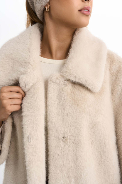 Courchevel, veste en fausse fourrure