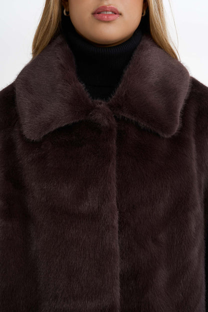 Courchevel, veste en fausse fourrure