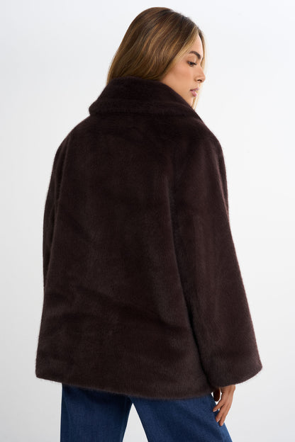 Courchevel, veste en fausse fourrure
