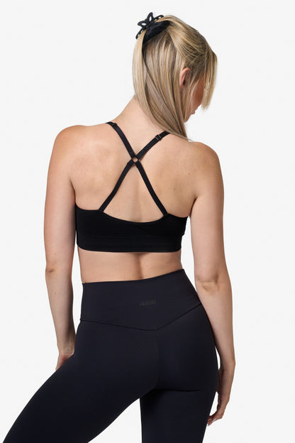 Black Seamless Sports Bra